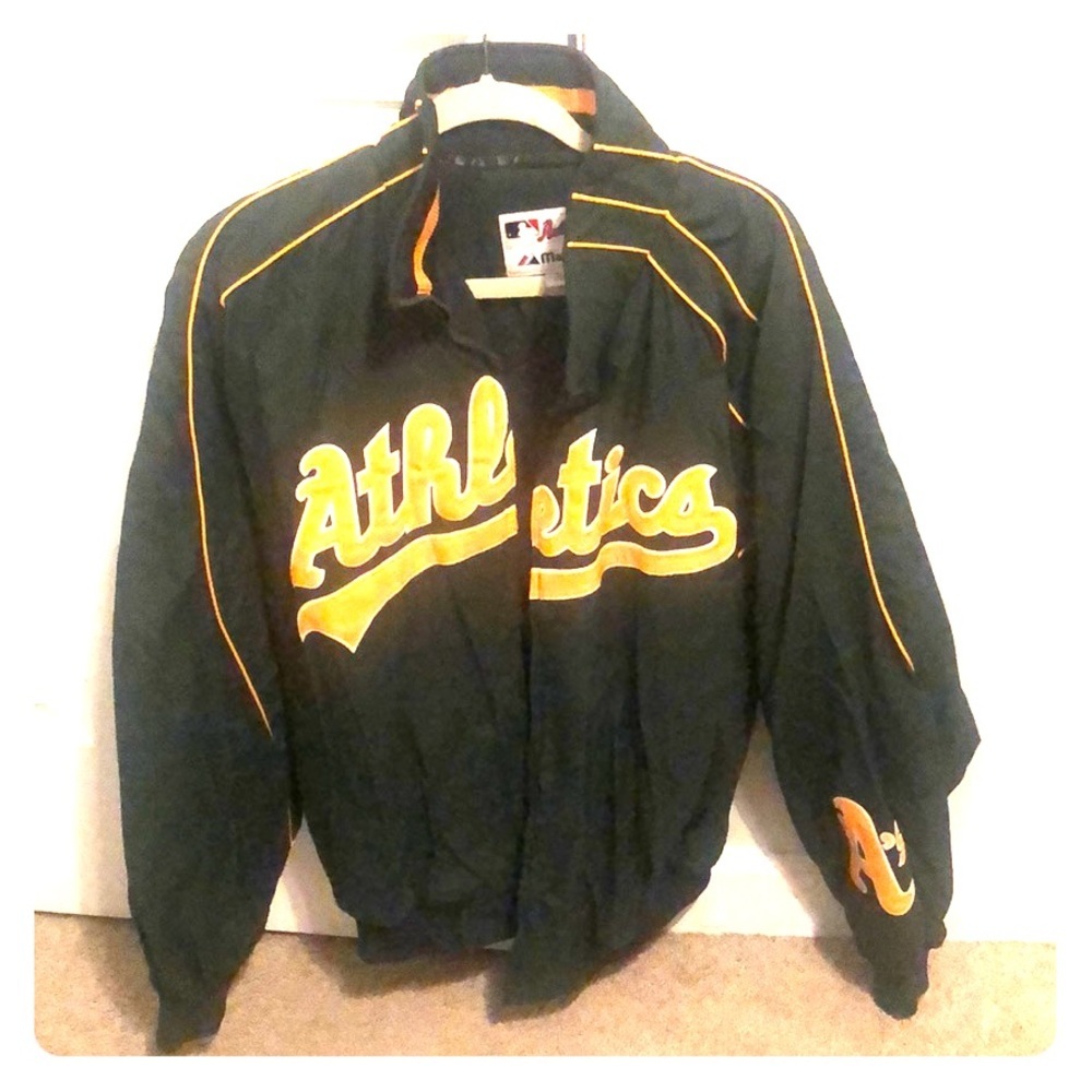 Vintage Majestic Oakland A’s On-Field Team Jacket